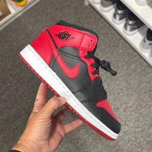 Jordan Kids Sneakers in Red and Black